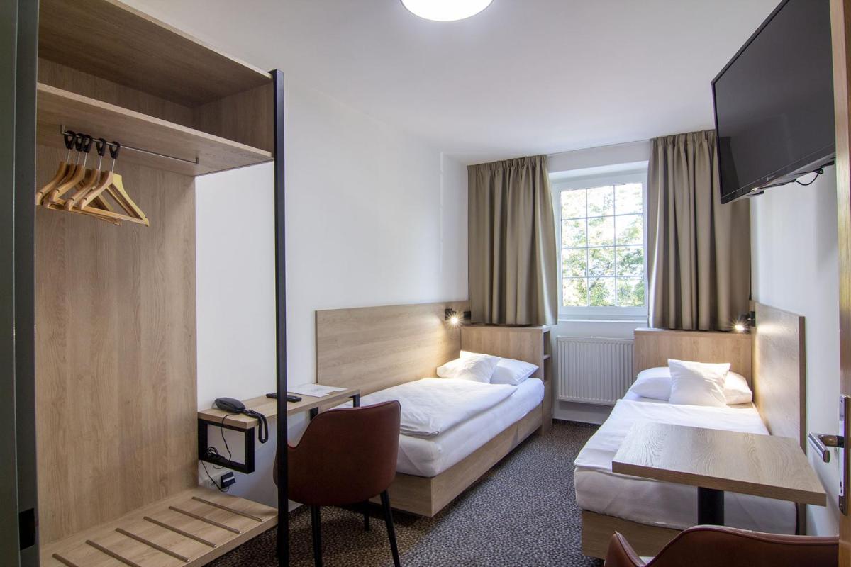 Image 5 of Hotel Avion