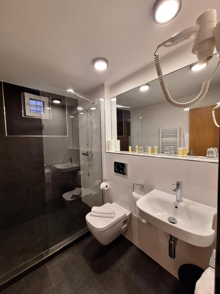 Image 1 of Hotel Avion