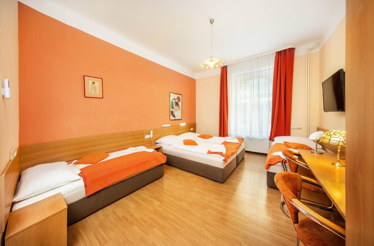 Image 1 of Hotel Golden City Garni