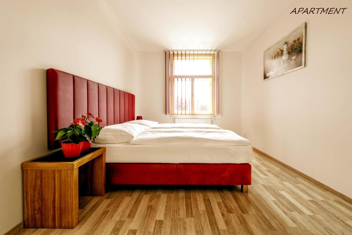 Image 2 of Hotel Otakar