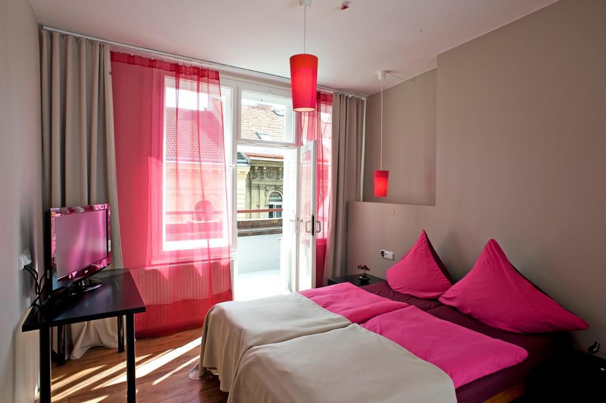 Image 6 of Hotel PurPur