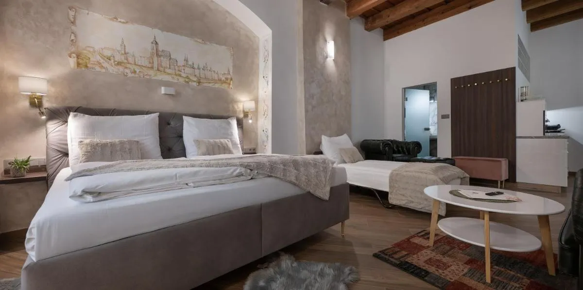 Kaiserstein Palace Apartments - 2