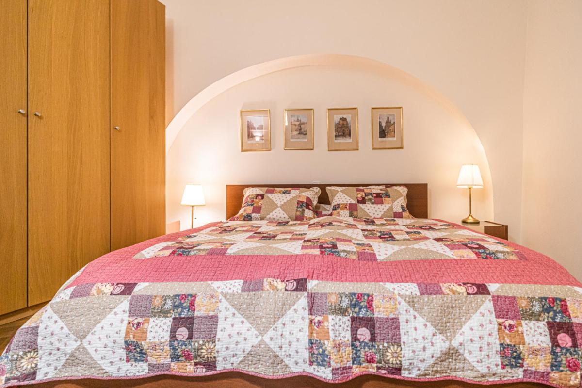 Image 3 of Karmelitska 1 luxury 1 bedroom