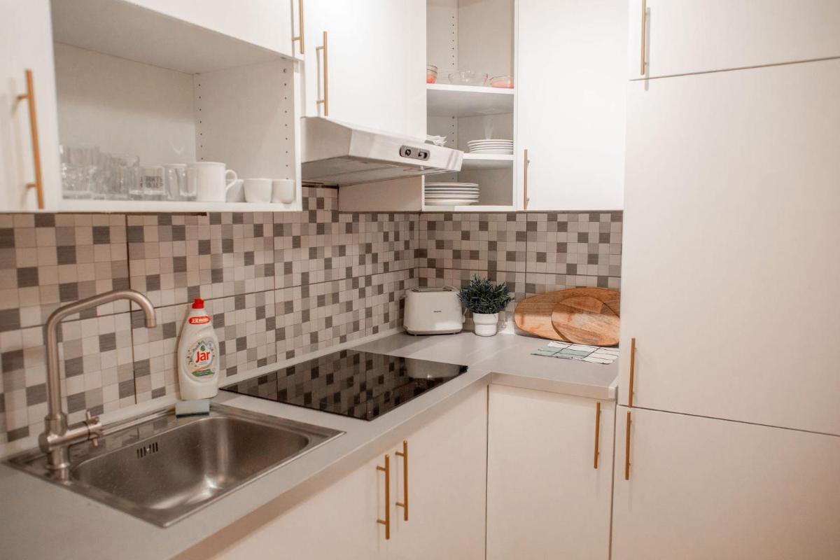 Image 2 of Legerova 33 Apartments