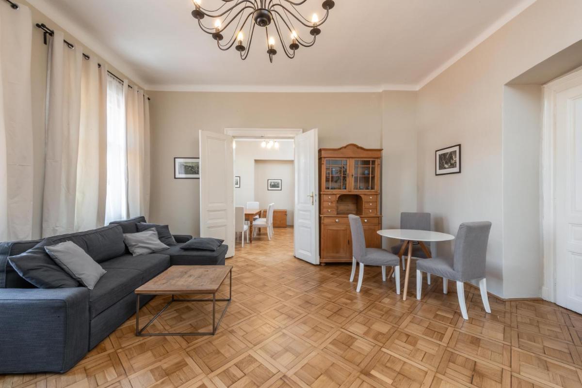 Image 3 of Liliova Apartments