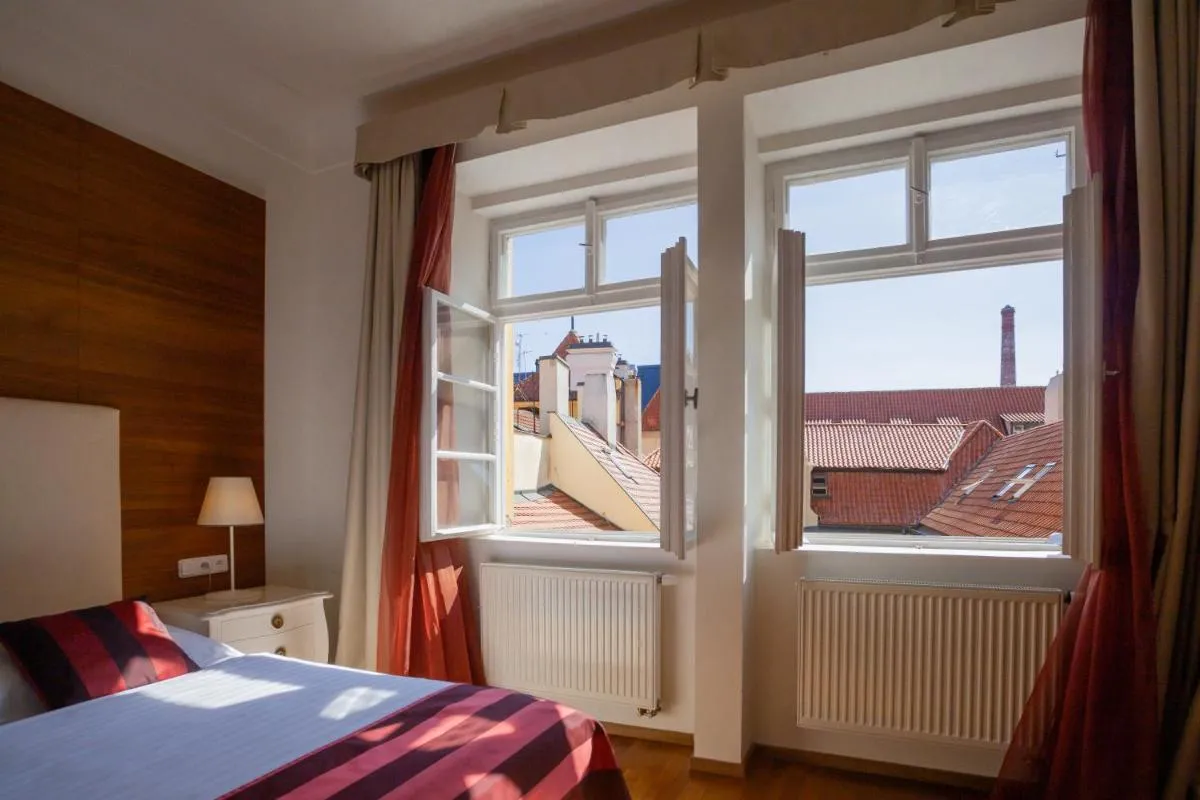 Little King Hotel U Malvaze - 2