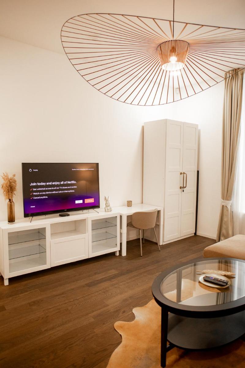 Image 6 of Luxury Modern Designed Oldtown Apartment