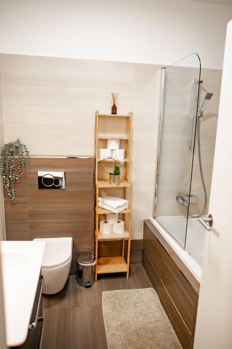 Image 4 of Luxury Modern Designed Oldtown Apartment
