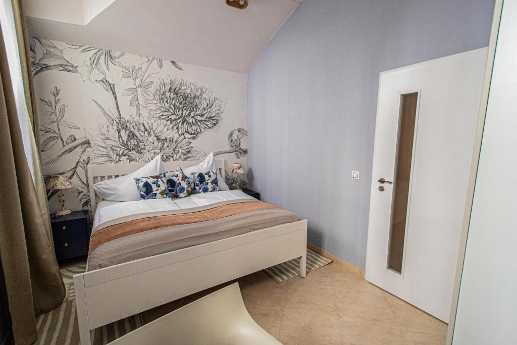 Image of Modern and Spacious Apartments in City Center