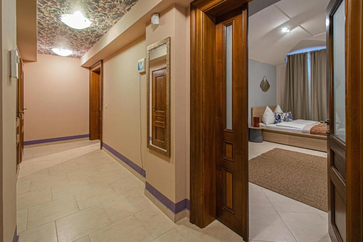 Modern and Spacious Apartments in City Center - 3