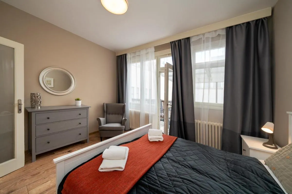 New Town – Apple Apartments - 2