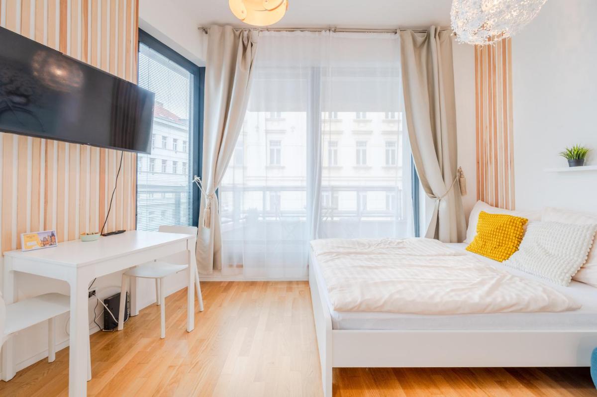 Image 1 of New-built Golden Luxury Studio with Balcony