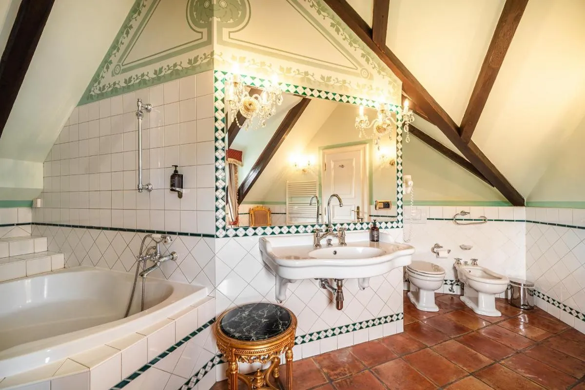 Nosticova Heritage - 3