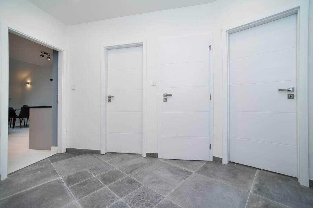 Image 5 of Old Town 1 Bedroom Oasis with AC and Double Shower