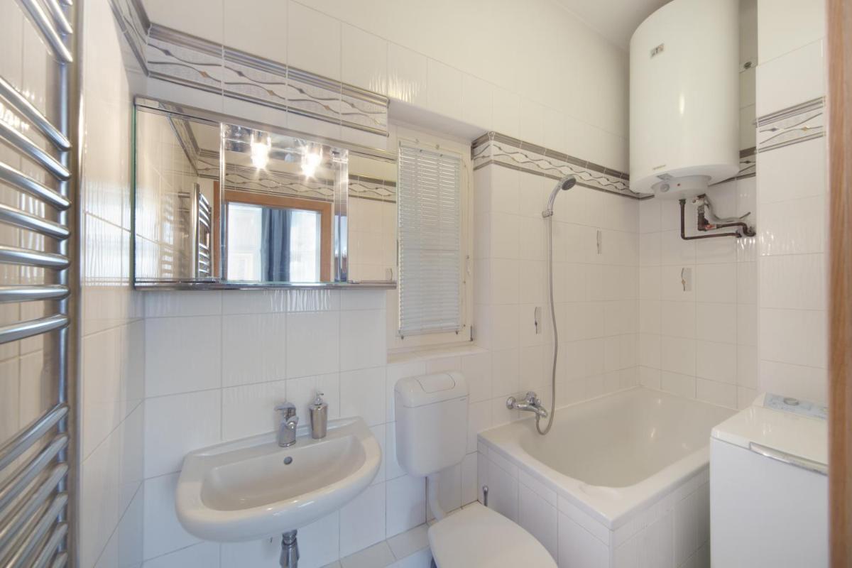 Image 2 of Old Town Melantrichova Apartment
