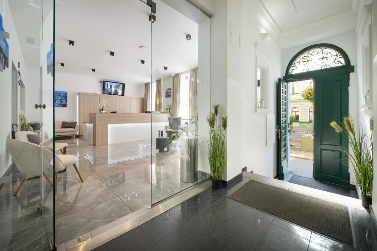 Prague Season Three Stars - 3