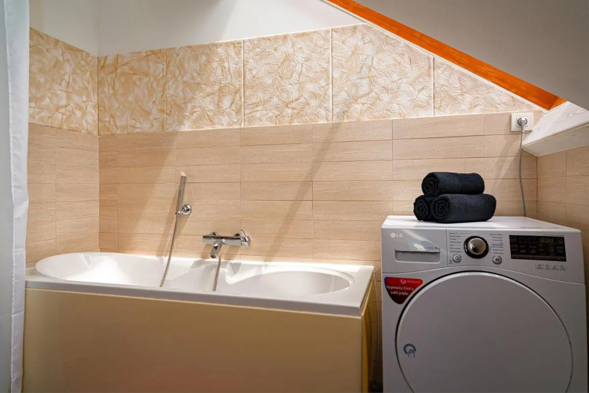 River Deluxe Suite - 2