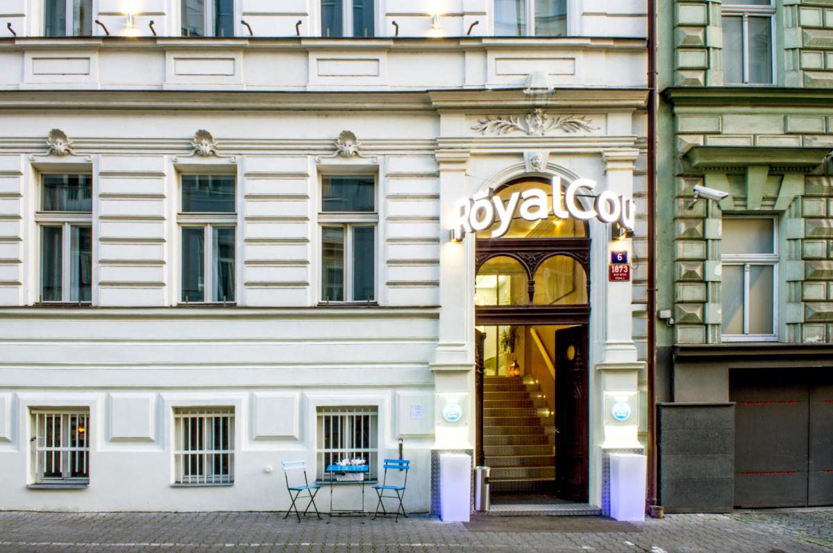 Image 3 of Royal Court Hotel