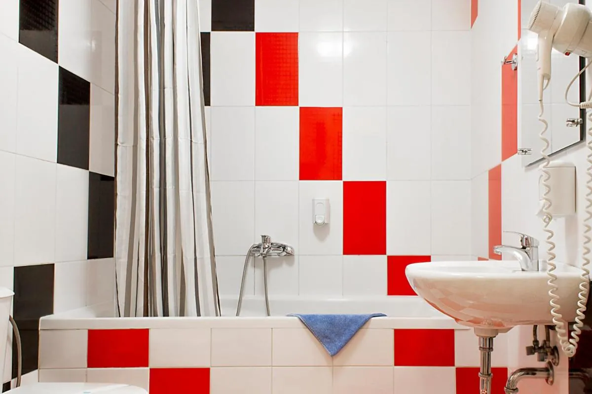 Royal Court Legerova - 3