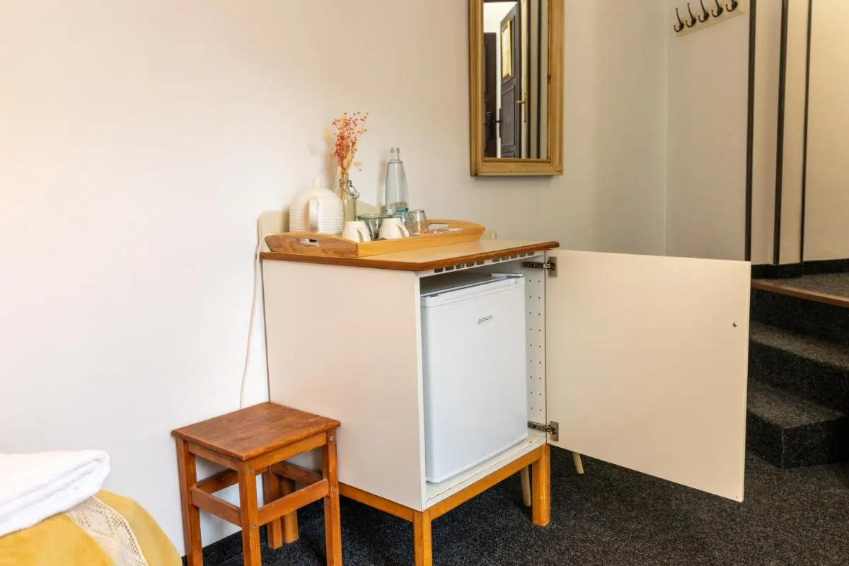 Sir Toby’s Midtown - 3