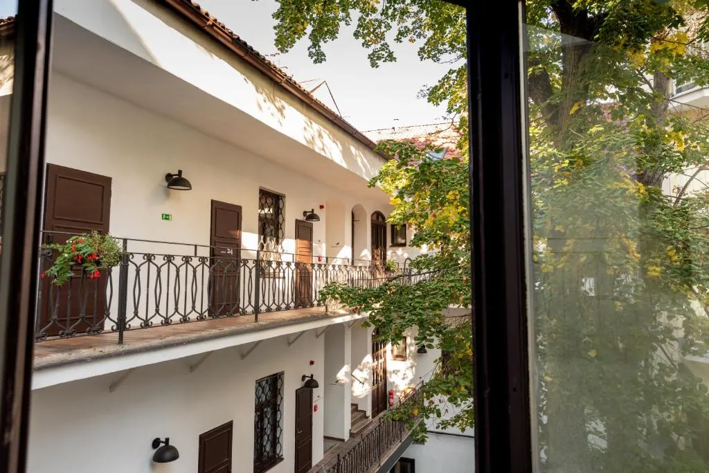 Sir Toby’s Midtown