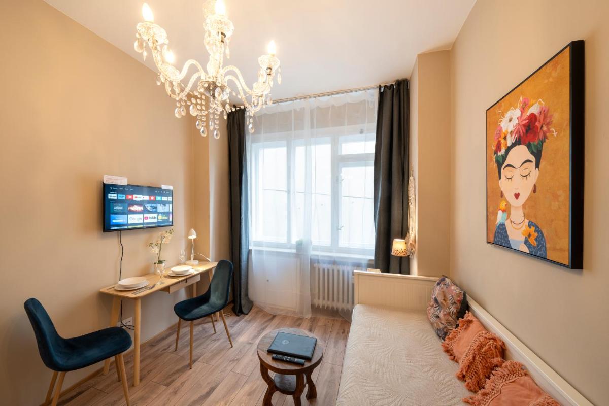Image 3 of Studio Apartment – Tower Petrin