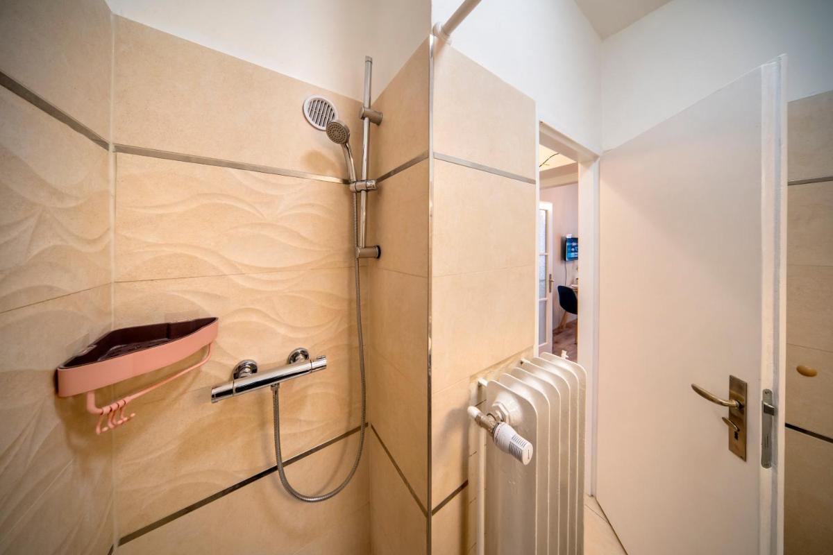 Image 6 of Studio Apartment – Tower Petrin