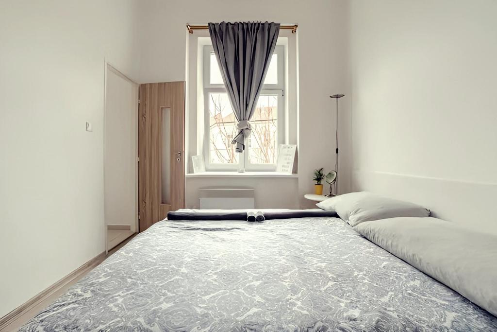 Image of Stylish Apartment in Heart of Žižkov Near Iconic Sites