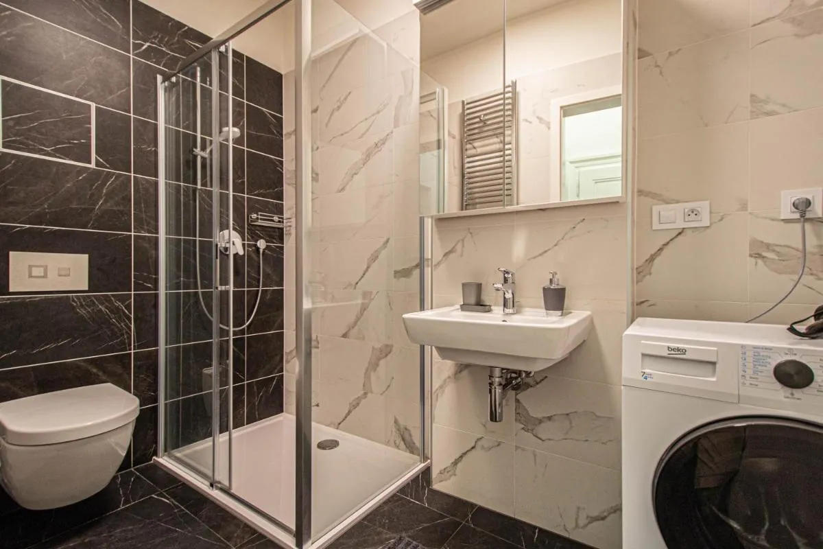 Stylish apartment in Prague best gastronomic area - 3