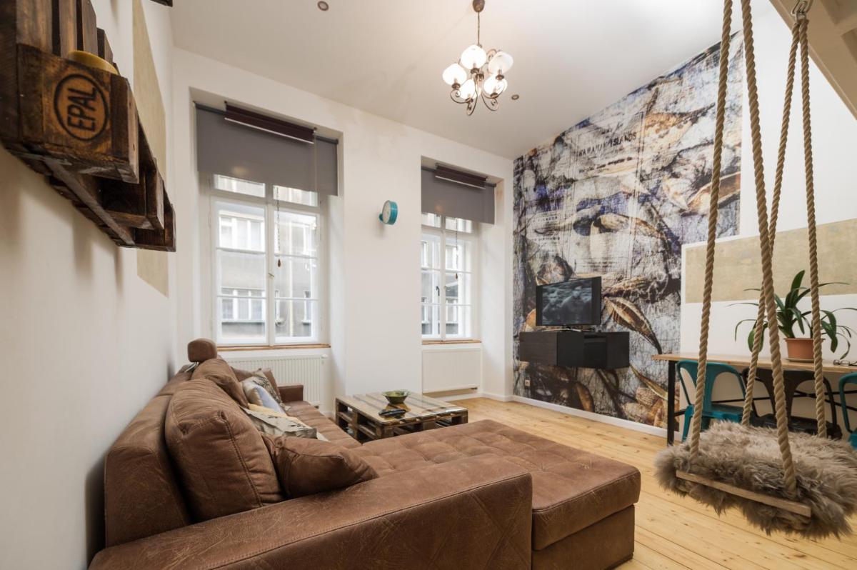 Image 4 of The Spot Apartment