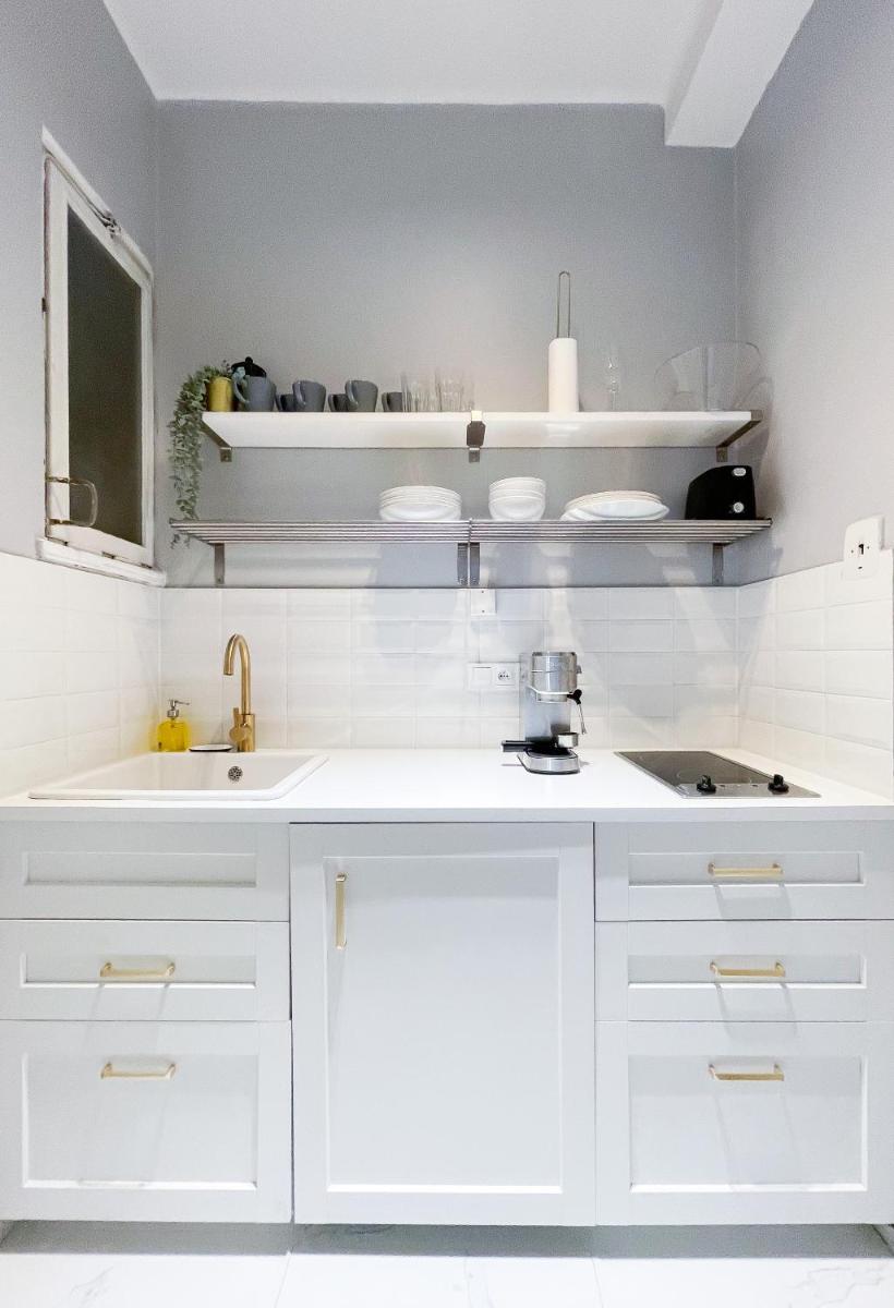 Image 4 of TurnKey I Vintage Terrace Apartment