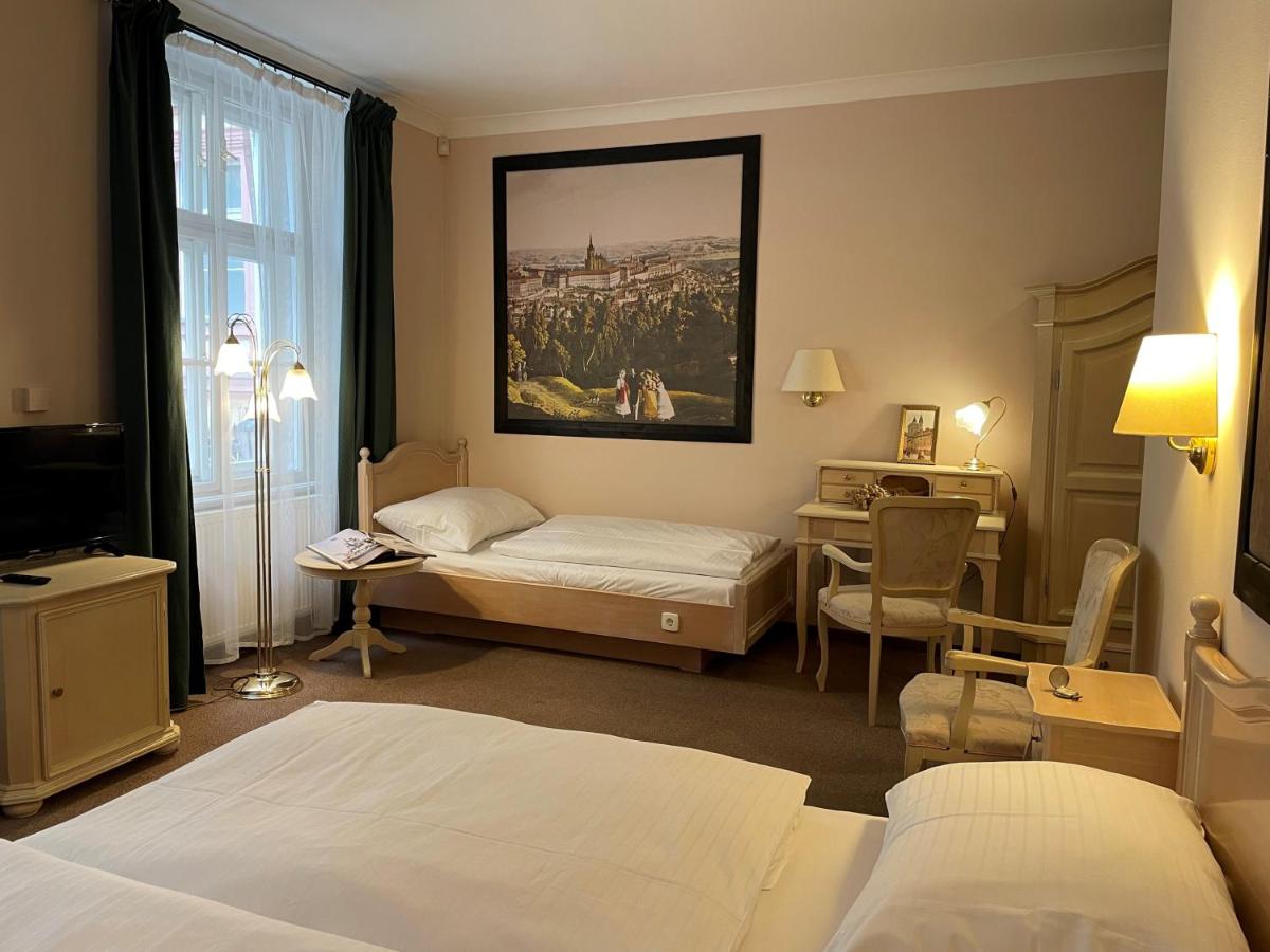 Image 1 of U Cervene zidle – Red Chair Hotel