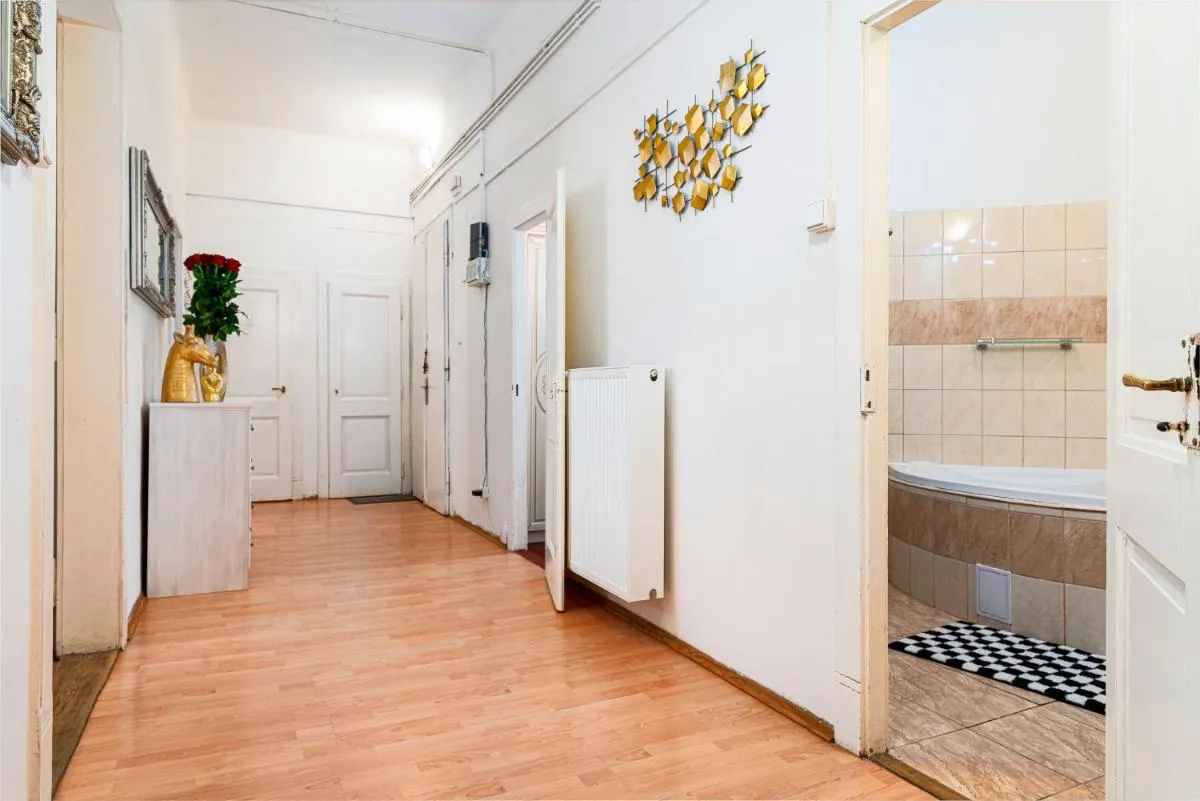 Victory Deluxe Suite - 2