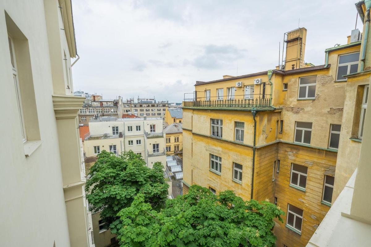 Image 5 of WA605 – APT by Wenceslas square fit up to 6 guests