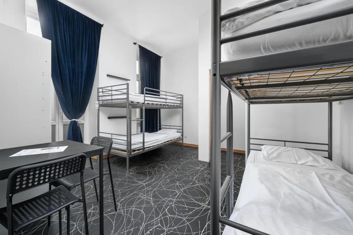 Wellness Hostel Central - 2