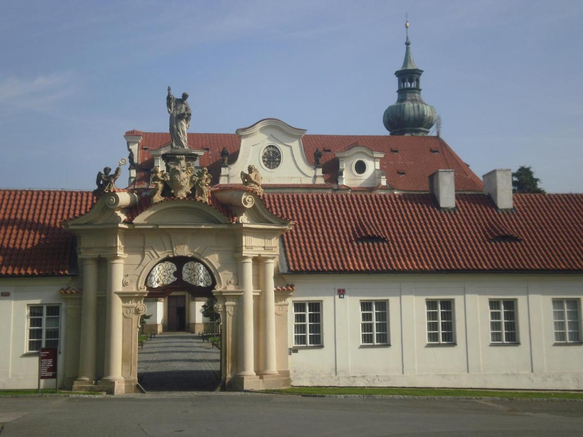 Image 2 of apartricanova